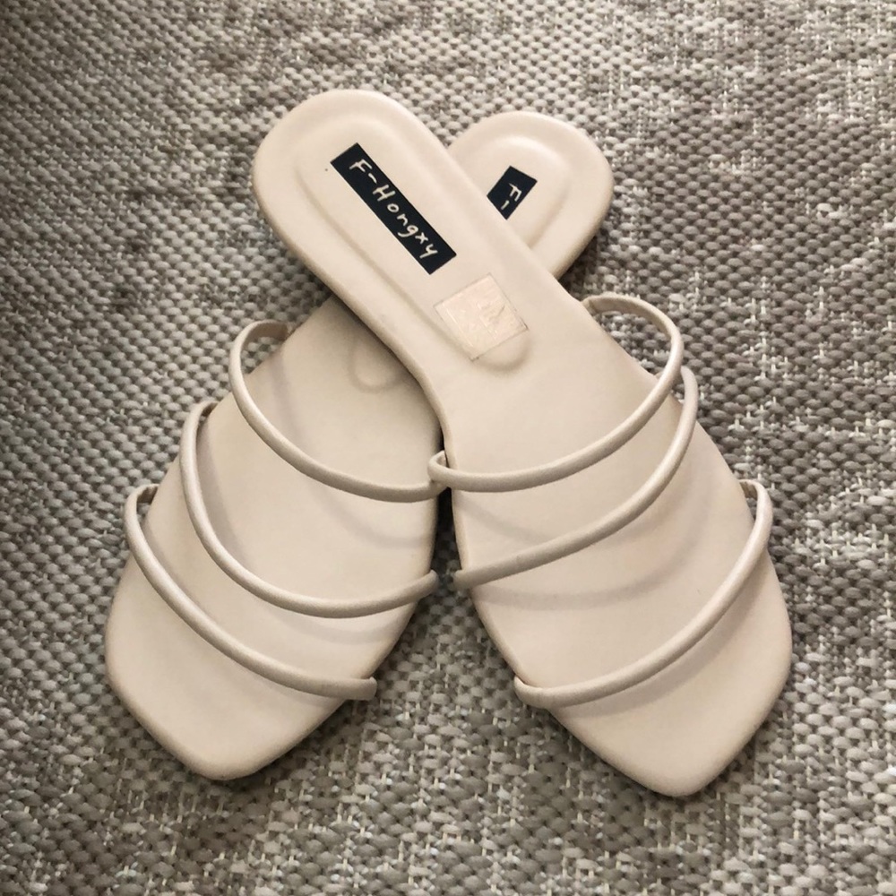 Cream Slides